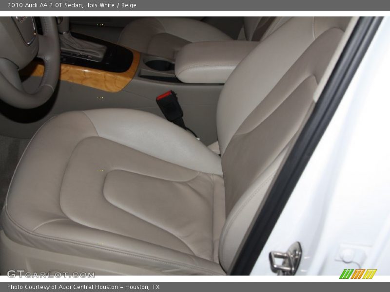 Ibis White / Beige 2010 Audi A4 2.0T Sedan