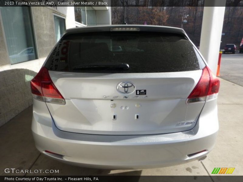 Classic Silver Metallic / Black 2013 Toyota Venza LE AWD