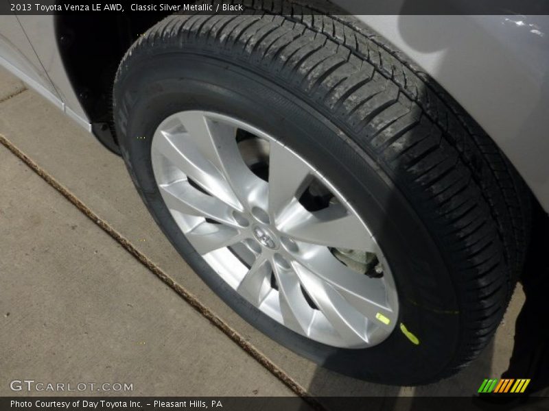 Classic Silver Metallic / Black 2013 Toyota Venza LE AWD