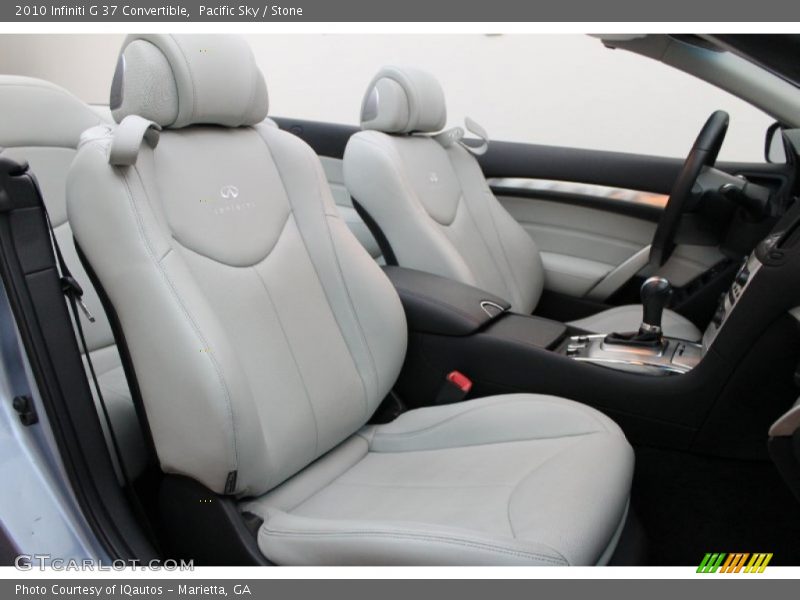 Front Seat of 2010 G 37 Convertible