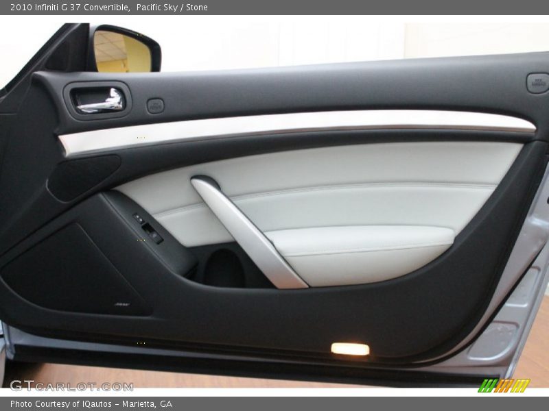 Door Panel of 2010 G 37 Convertible