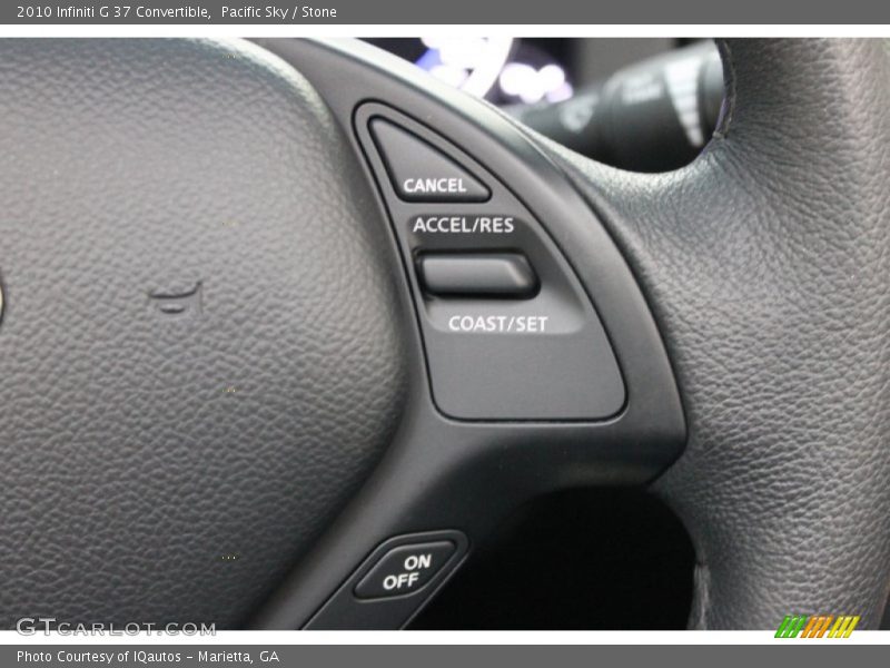 Controls of 2010 G 37 Convertible