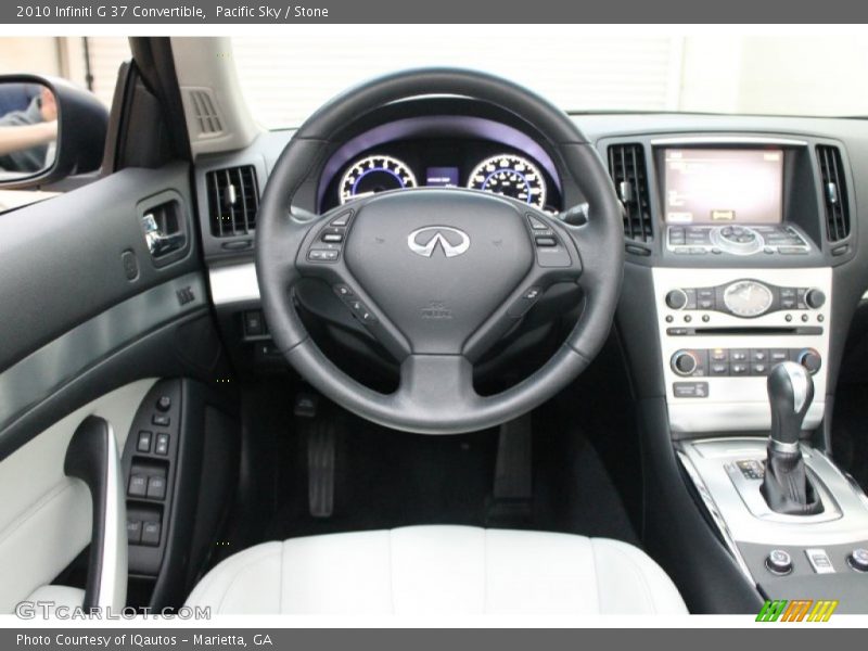 Dashboard of 2010 G 37 Convertible