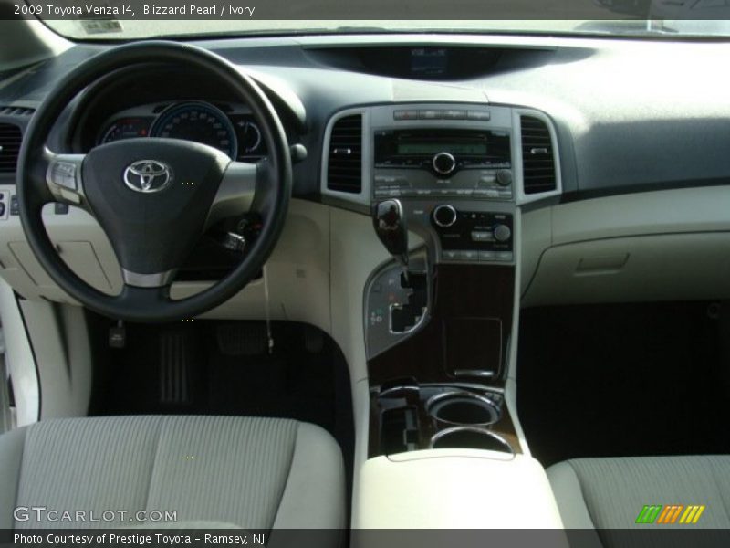 Blizzard Pearl / Ivory 2009 Toyota Venza I4