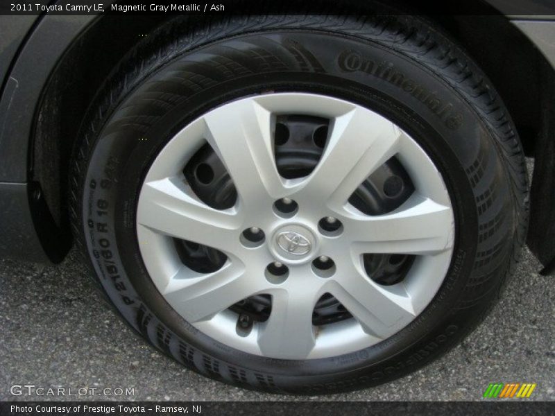 Magnetic Gray Metallic / Ash 2011 Toyota Camry LE