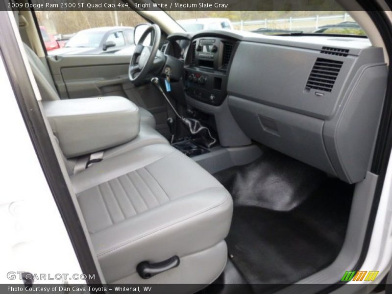 Bright White / Medium Slate Gray 2009 Dodge Ram 2500 ST Quad Cab 4x4