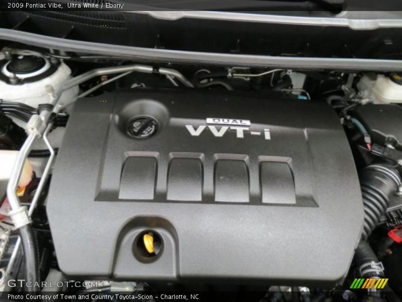 Ultra White / Ebony 2009 Pontiac Vibe