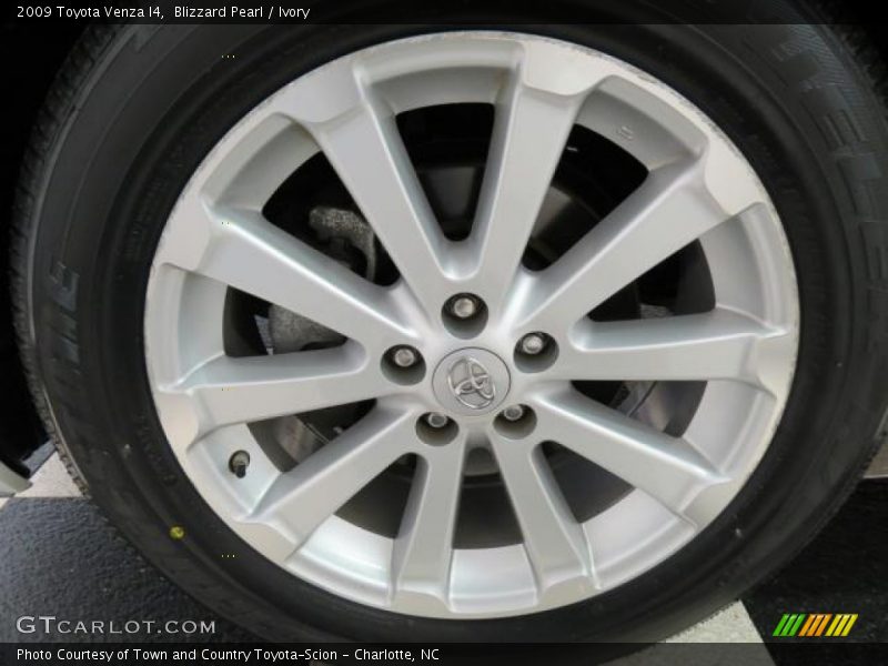 Blizzard Pearl / Ivory 2009 Toyota Venza I4