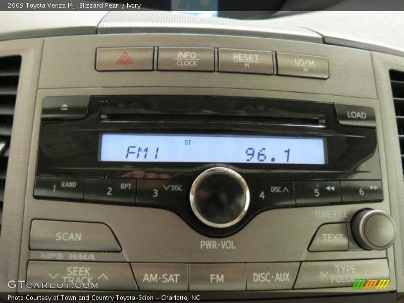 Blizzard Pearl / Ivory 2009 Toyota Venza I4