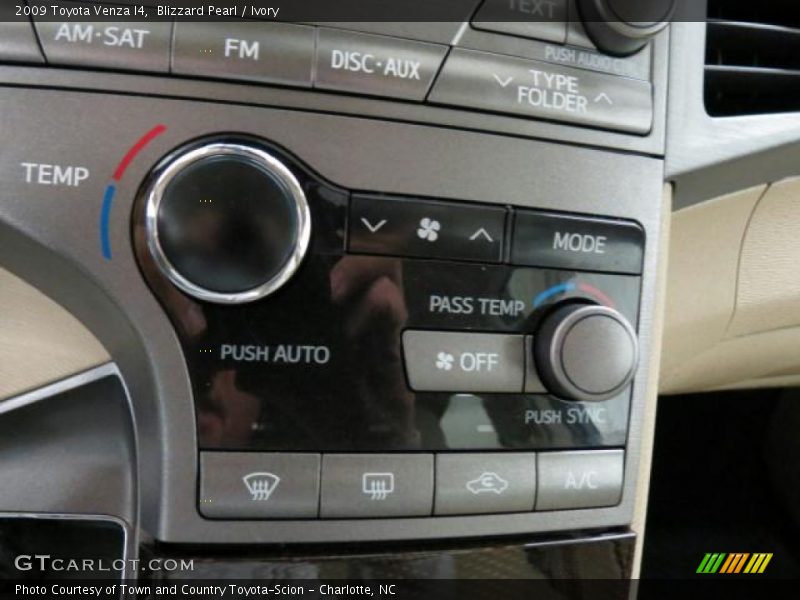 Blizzard Pearl / Ivory 2009 Toyota Venza I4
