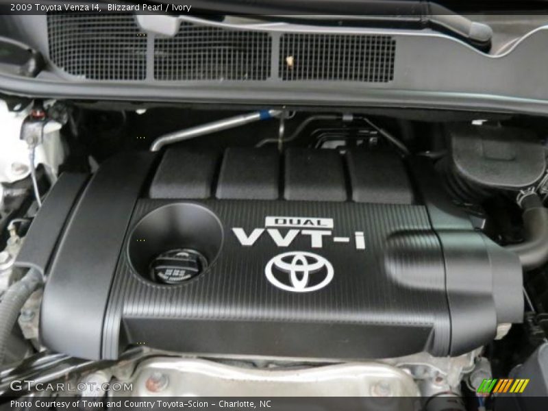 Blizzard Pearl / Ivory 2009 Toyota Venza I4