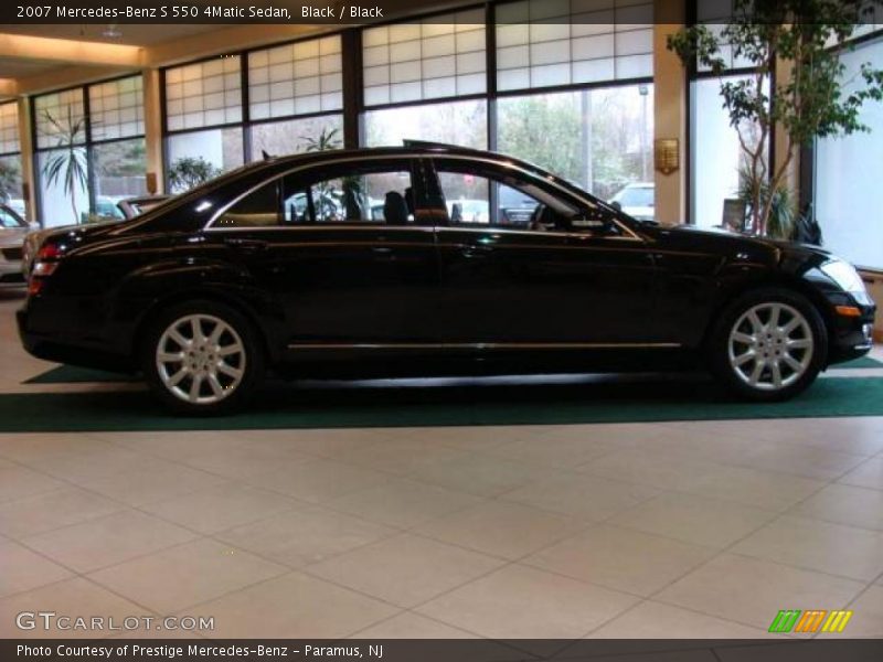 Black / Black 2007 Mercedes-Benz S 550 4Matic Sedan