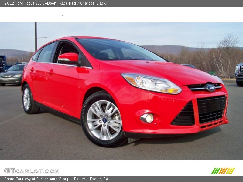 Front 3/4 View of 2012 Focus SEL 5-Door