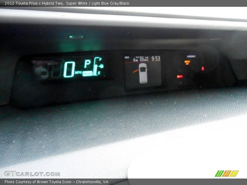 Super White / Light Blue Gray/Black 2012 Toyota Prius c Hybrid Two