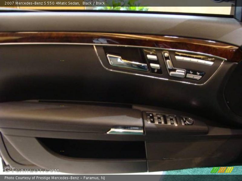 Black / Black 2007 Mercedes-Benz S 550 4Matic Sedan