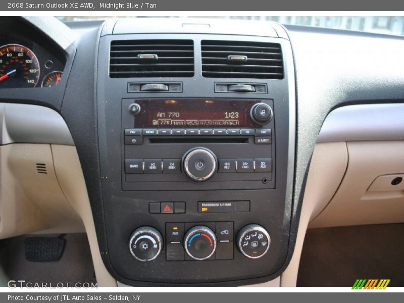 Midnight Blue / Tan 2008 Saturn Outlook XE AWD