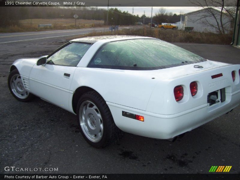 White / Gray 1991 Chevrolet Corvette Coupe