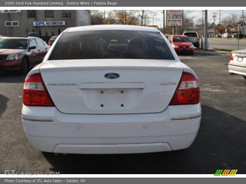 Oxford White / Pebble Beige 2006 Ford Five Hundred Limited