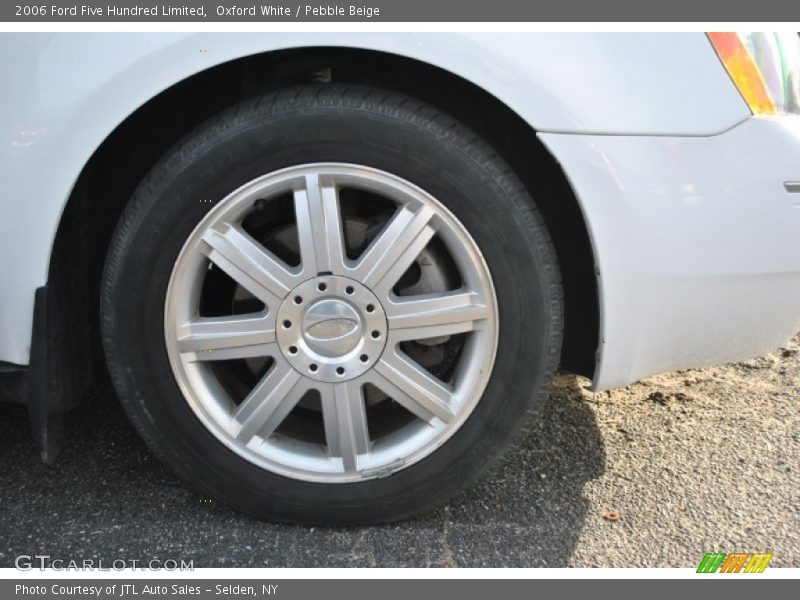 Oxford White / Pebble Beige 2006 Ford Five Hundred Limited