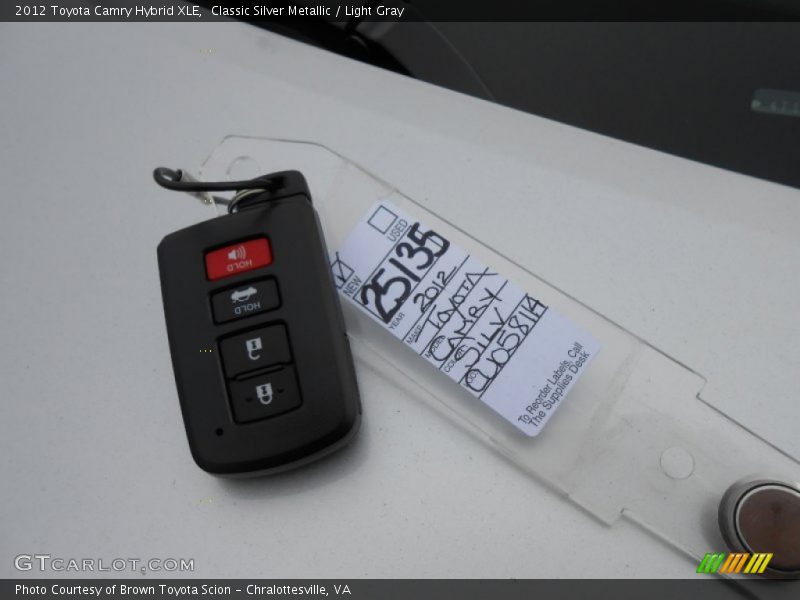 Classic Silver Metallic / Light Gray 2012 Toyota Camry Hybrid XLE