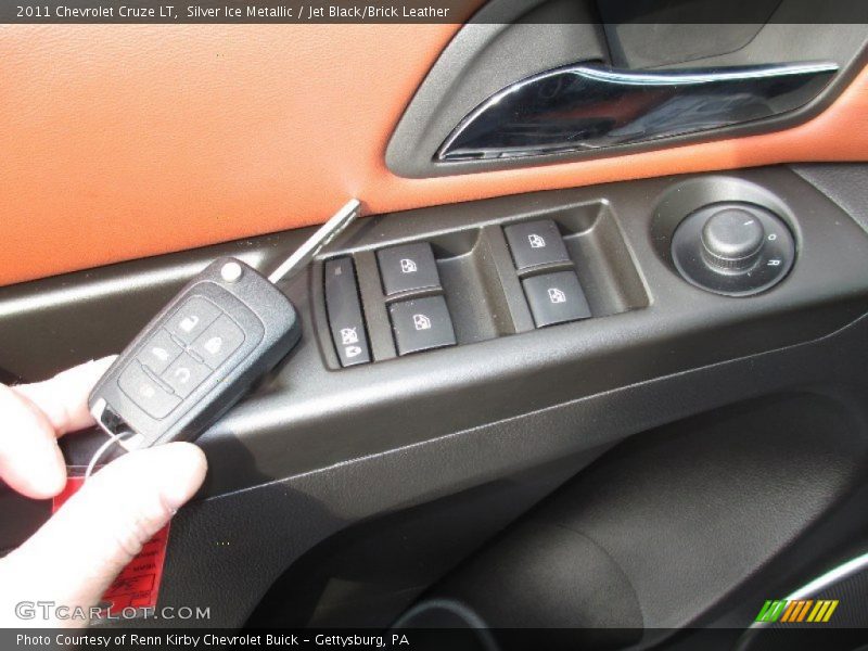 Silver Ice Metallic / Jet Black/Brick Leather 2011 Chevrolet Cruze LT