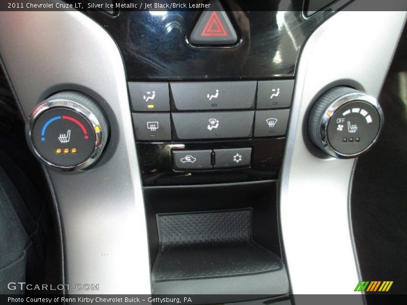 Controls of 2011 Cruze LT