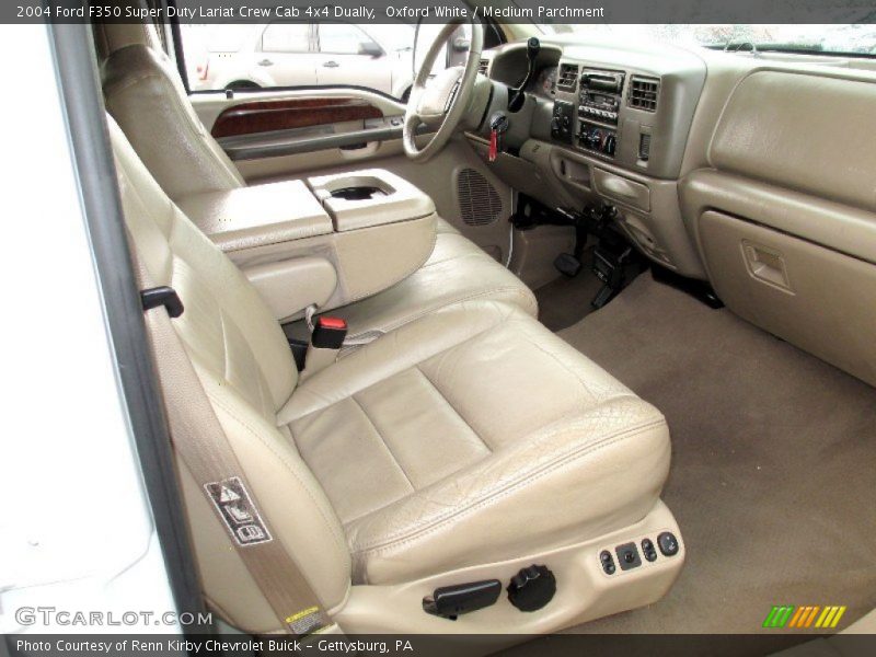 Oxford White / Medium Parchment 2004 Ford F350 Super Duty Lariat Crew Cab 4x4 Dually