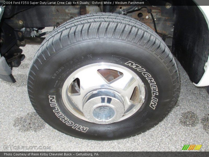Oxford White / Medium Parchment 2004 Ford F350 Super Duty Lariat Crew Cab 4x4 Dually