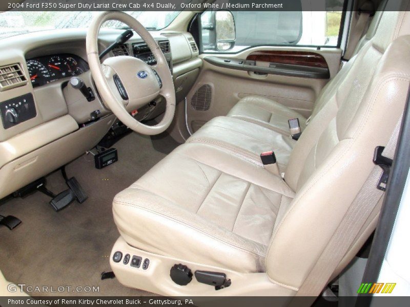 Oxford White / Medium Parchment 2004 Ford F350 Super Duty Lariat Crew Cab 4x4 Dually