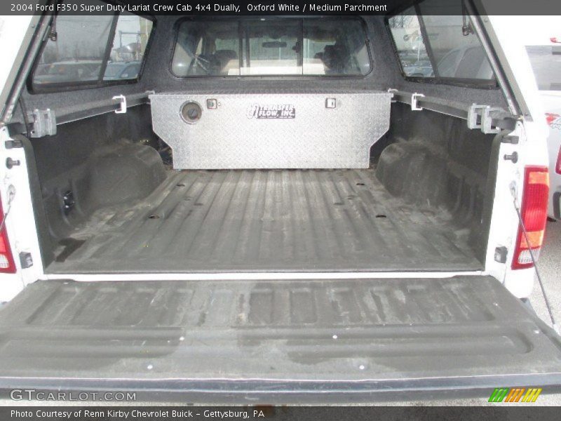 Oxford White / Medium Parchment 2004 Ford F350 Super Duty Lariat Crew Cab 4x4 Dually