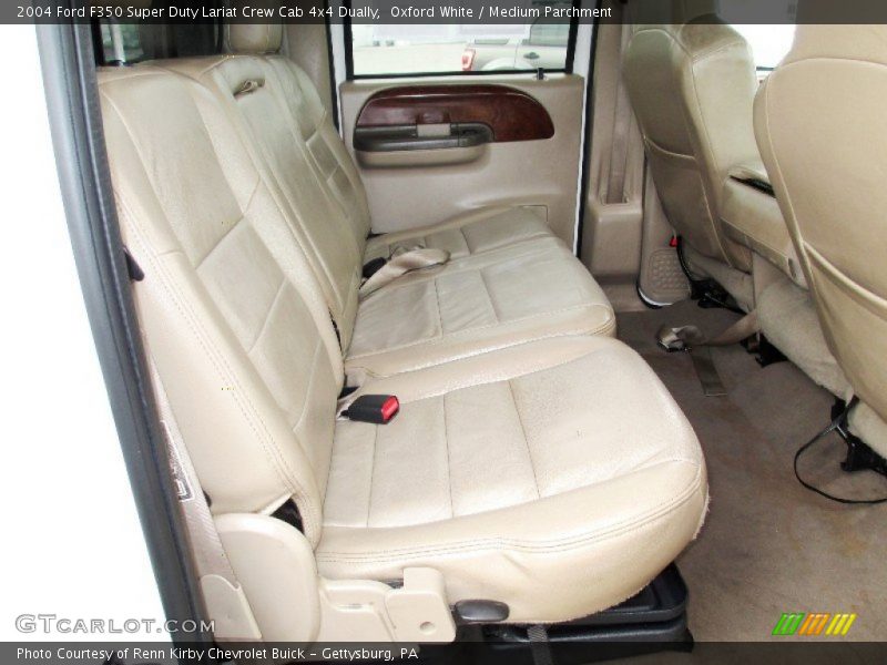 Oxford White / Medium Parchment 2004 Ford F350 Super Duty Lariat Crew Cab 4x4 Dually