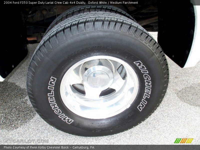 Oxford White / Medium Parchment 2004 Ford F350 Super Duty Lariat Crew Cab 4x4 Dually