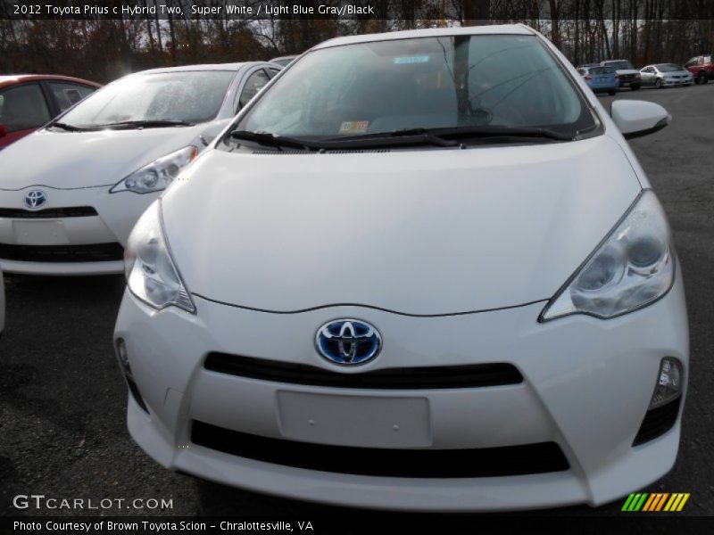 Super White / Light Blue Gray/Black 2012 Toyota Prius c Hybrid Two