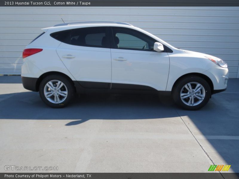 Cotton White / Taupe 2013 Hyundai Tucson GLS