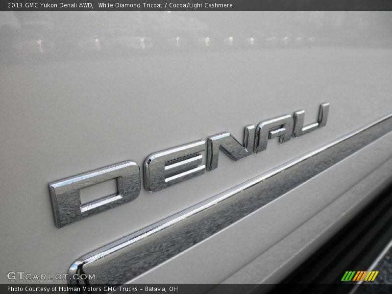 White Diamond Tricoat / Cocoa/Light Cashmere 2013 GMC Yukon Denali AWD