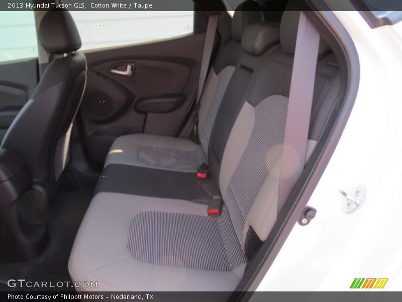 Cotton White / Taupe 2013 Hyundai Tucson GLS