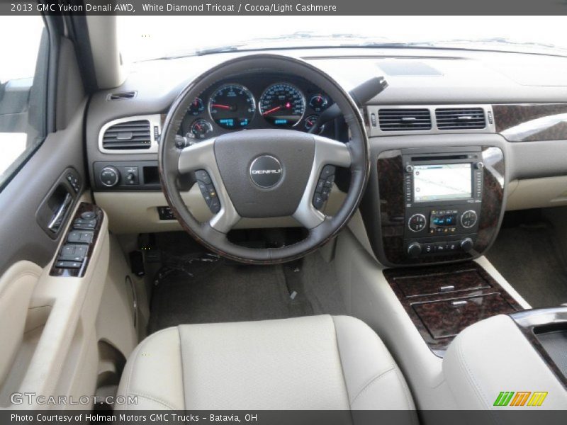 White Diamond Tricoat / Cocoa/Light Cashmere 2013 GMC Yukon Denali AWD