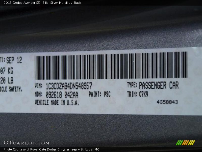 Billet Silver Metallic / Black 2013 Dodge Avenger SE