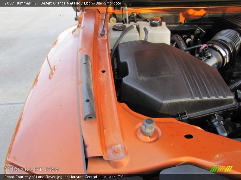  2007 H3  Engine - 3.7 Liter DOHC 20-Valve Inline 5 Cylinder