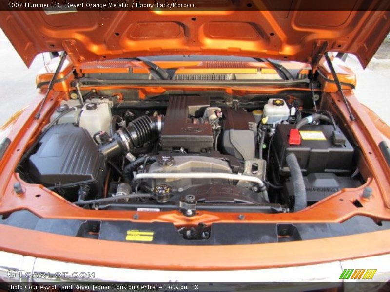  2007 H3  Engine - 3.7 Liter DOHC 20-Valve Inline 5 Cylinder