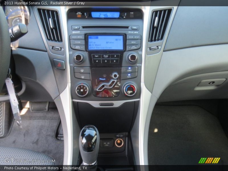 Radiant Silver / Gray 2013 Hyundai Sonata GLS