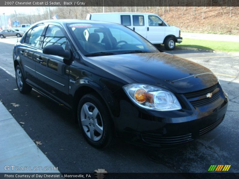 Black / Gray 2007 Chevrolet Cobalt LS Sedan