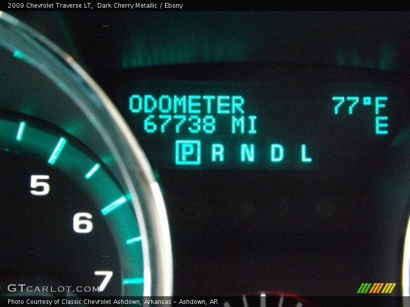 Dark Cherry Metallic / Ebony 2009 Chevrolet Traverse LT
