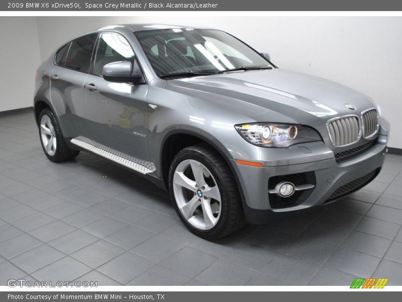 Front 3/4 View of 2009 X6 xDrive50i