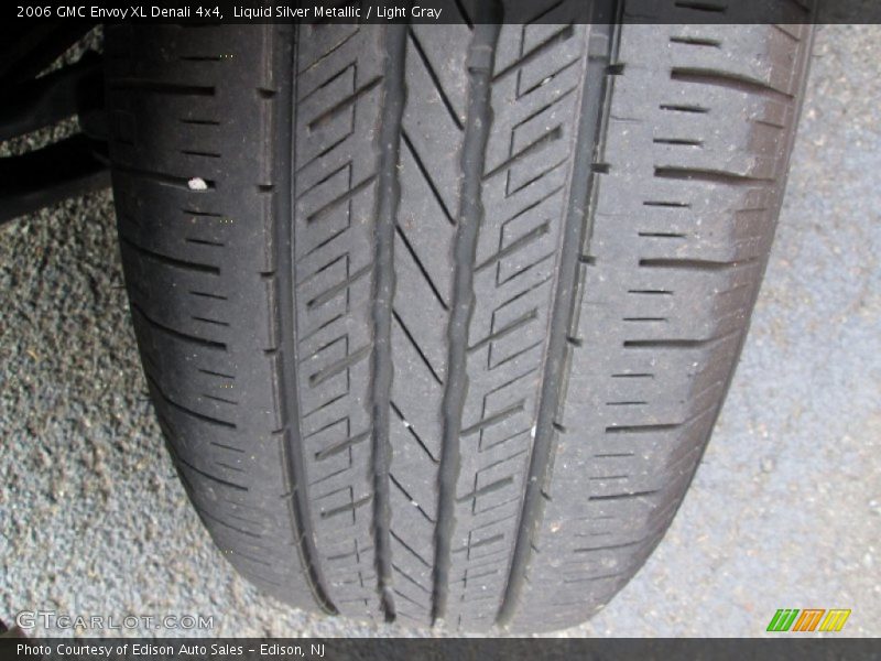 Liquid Silver Metallic / Light Gray 2006 GMC Envoy XL Denali 4x4