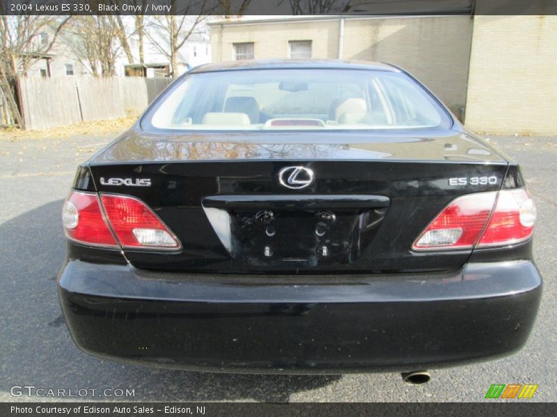 Black Onyx / Ivory 2004 Lexus ES 330