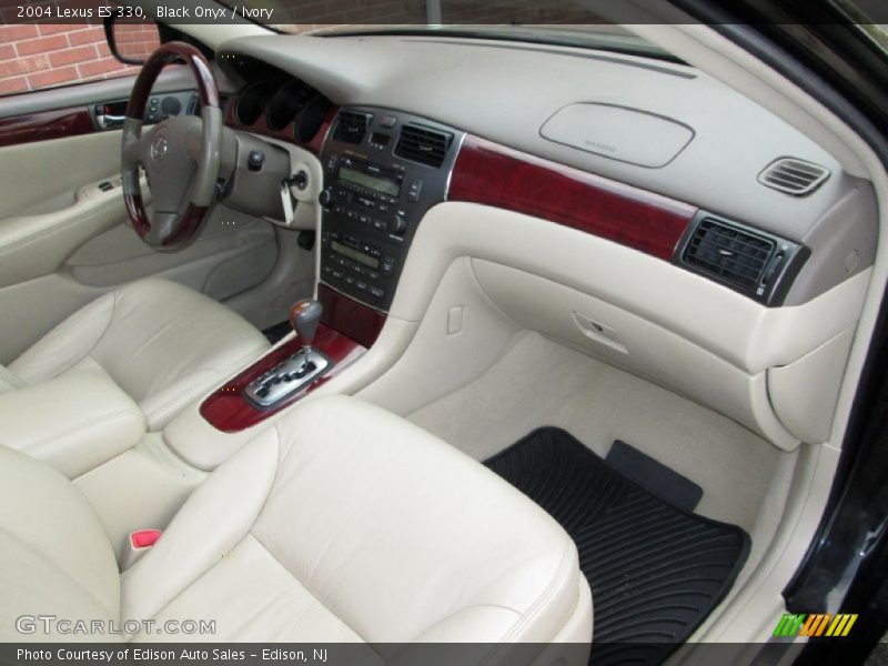 Black Onyx / Ivory 2004 Lexus ES 330