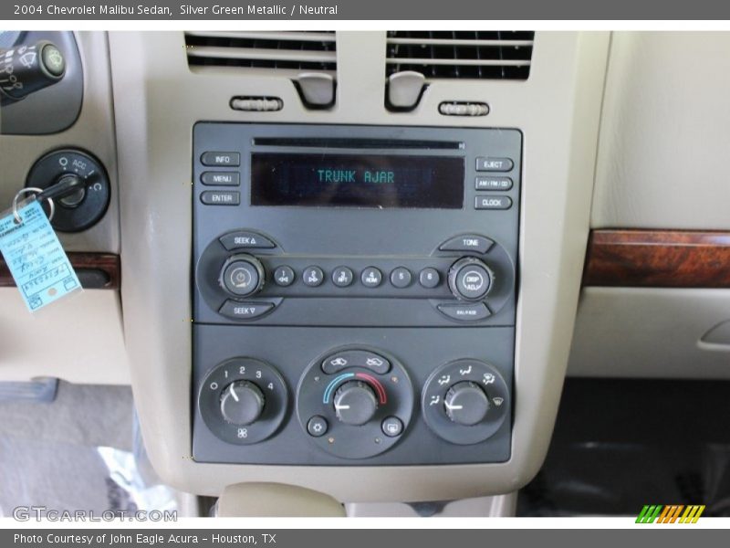 Silver Green Metallic / Neutral 2004 Chevrolet Malibu Sedan