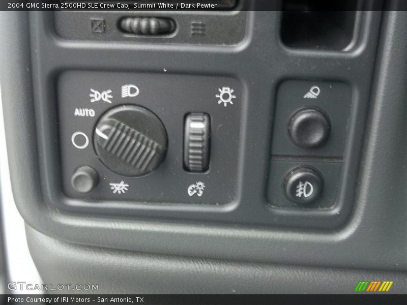 Summit White / Dark Pewter 2004 GMC Sierra 2500HD SLE Crew Cab