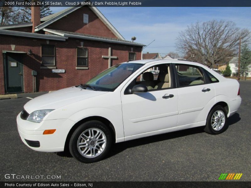 Cloud 9 White / Dark Pebble/Light Pebble 2006 Ford Focus ZX4 SE Sedan